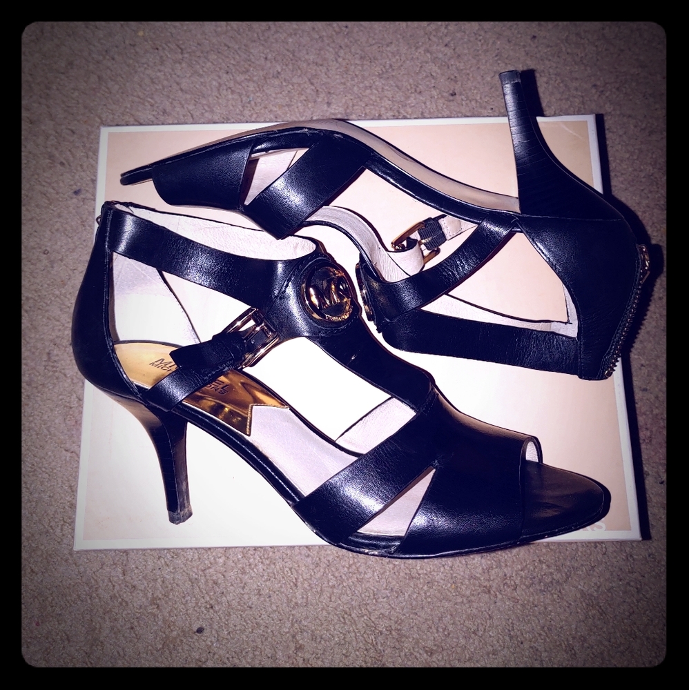 Women Michael Kor candace open toe shoe